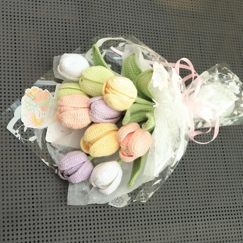 Crochet Tulip Hand Bouquet, Knitted Yarn Flower Gift for Mother & Girlfriend, Realistic Artificial Plant for Women's Day
