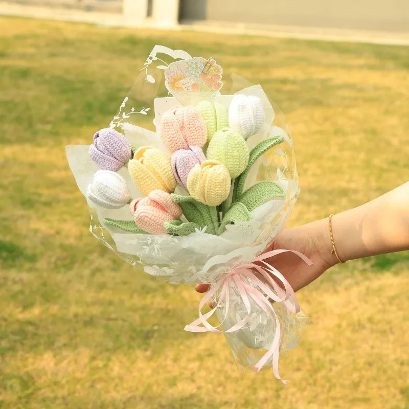Crochet Tulip Hand Bouquet, Knitted Yarn Flower Gift for Mother & Girlfriend, Realistic Artificial Plant for Women's Day