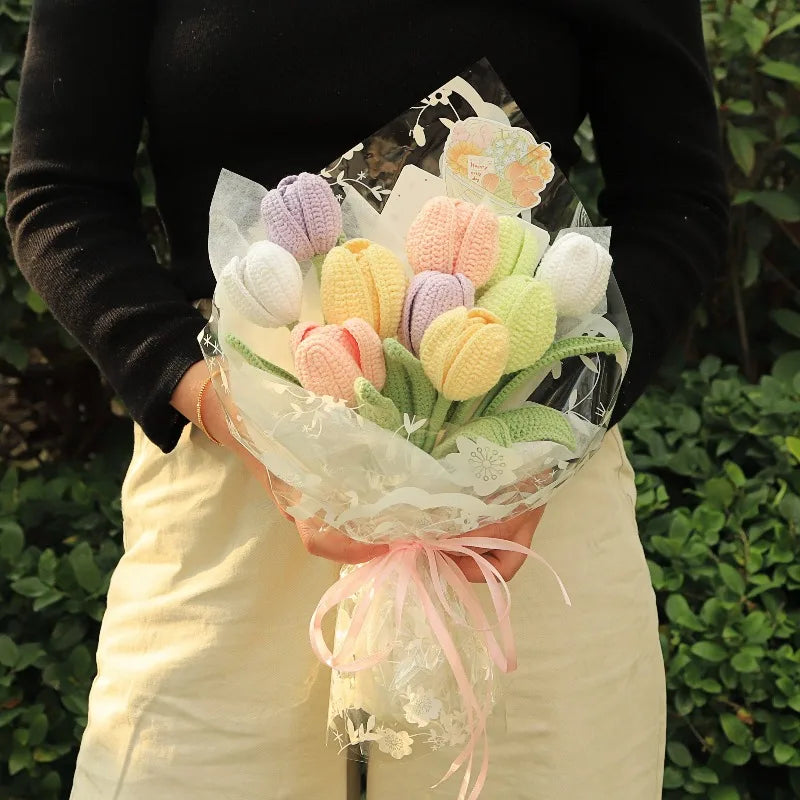 Crochet Tulip Hand Bouquet, Knitted Yarn Flower Gift for Mother & Girlfriend, Realistic Artificial Plant for Women's Day