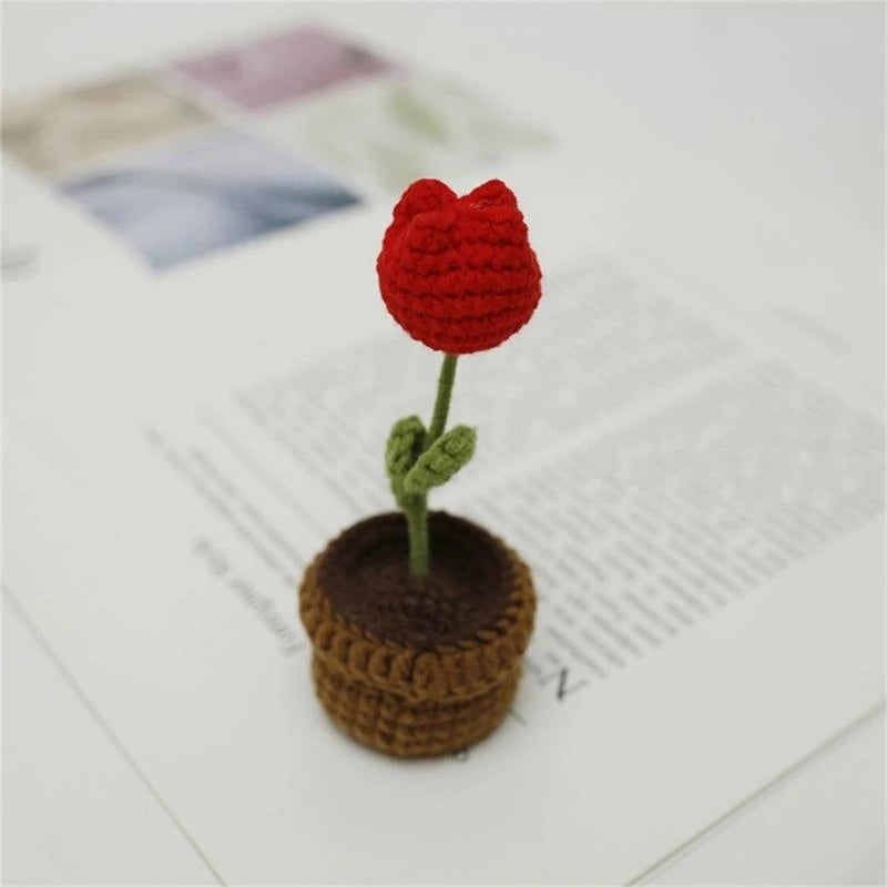 4X7B Crochet Heart Flower In Pots Knitted Wool Mini Flower Potted Plant Romantics Ornament for Valentines Day Gift
